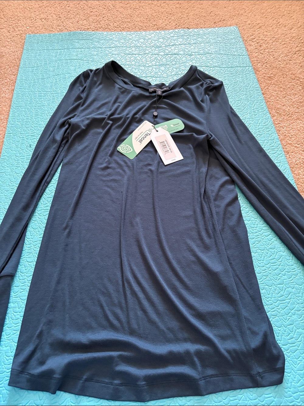 Women's Long sleeve super soft Universal Standard top. New with tags